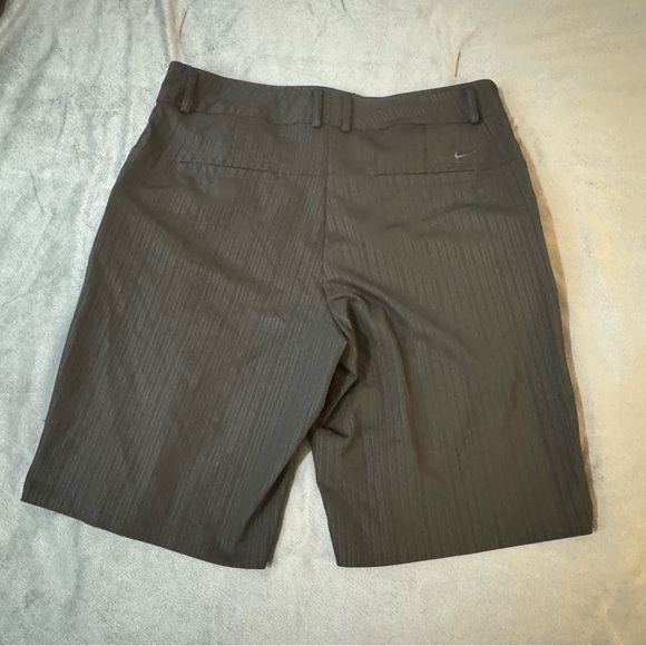 Nike Golf Shorts
#1025 - Picture 11 of 11